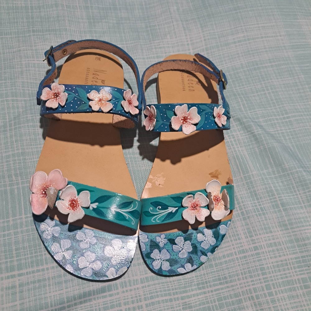 HAND MADE sandals - Picture 2 of 4